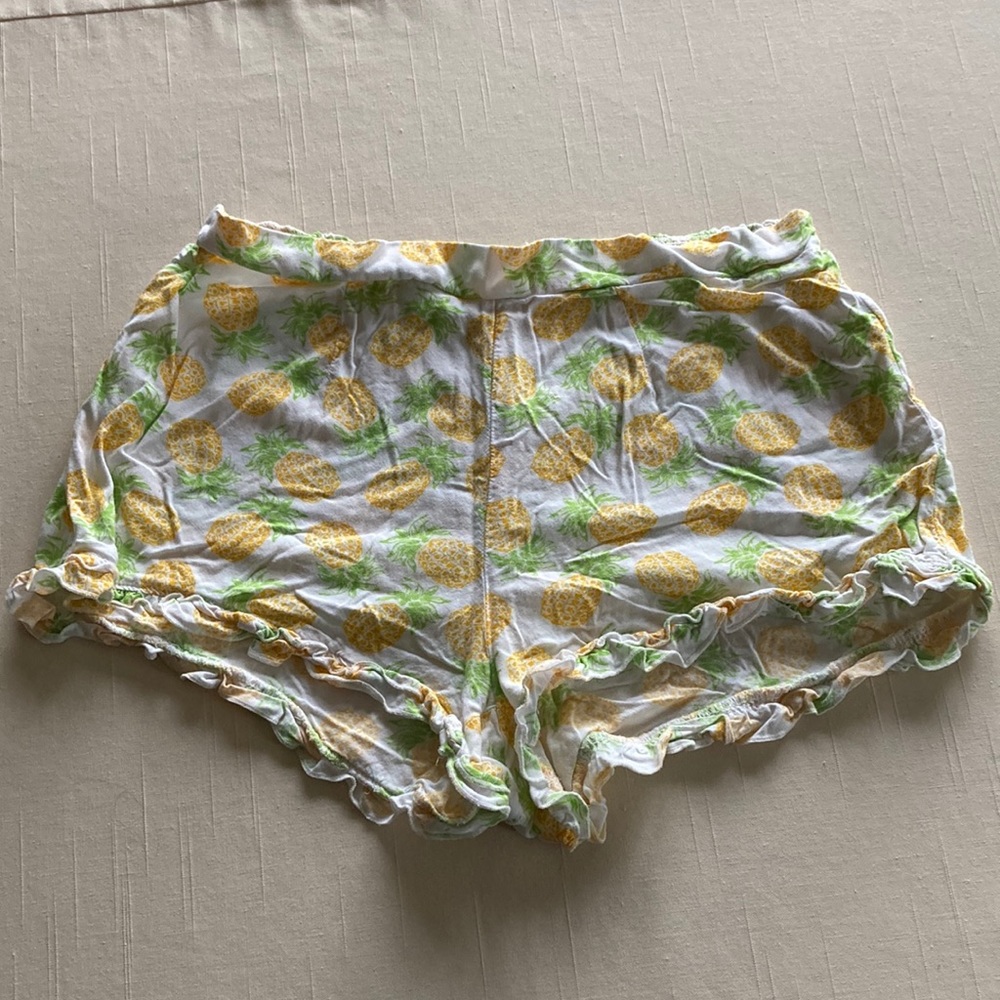 pineapple shorts